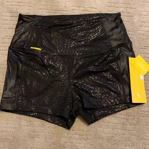 NWT Lole Dani Shorts - medium